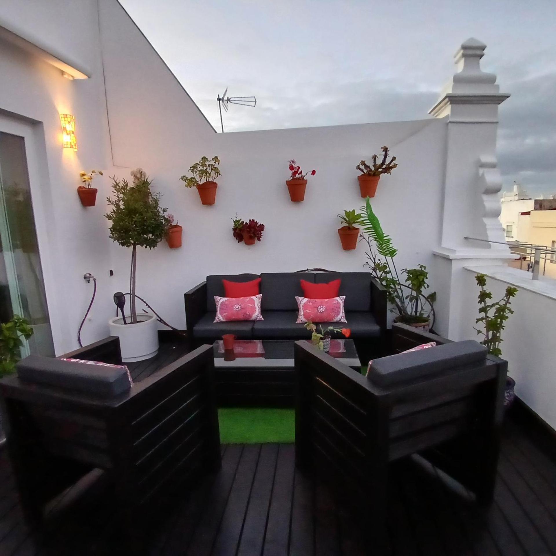 Apartament ***** Attic With Impressive Views And Jacuzzi Kadyks Zewnętrze zdjęcie