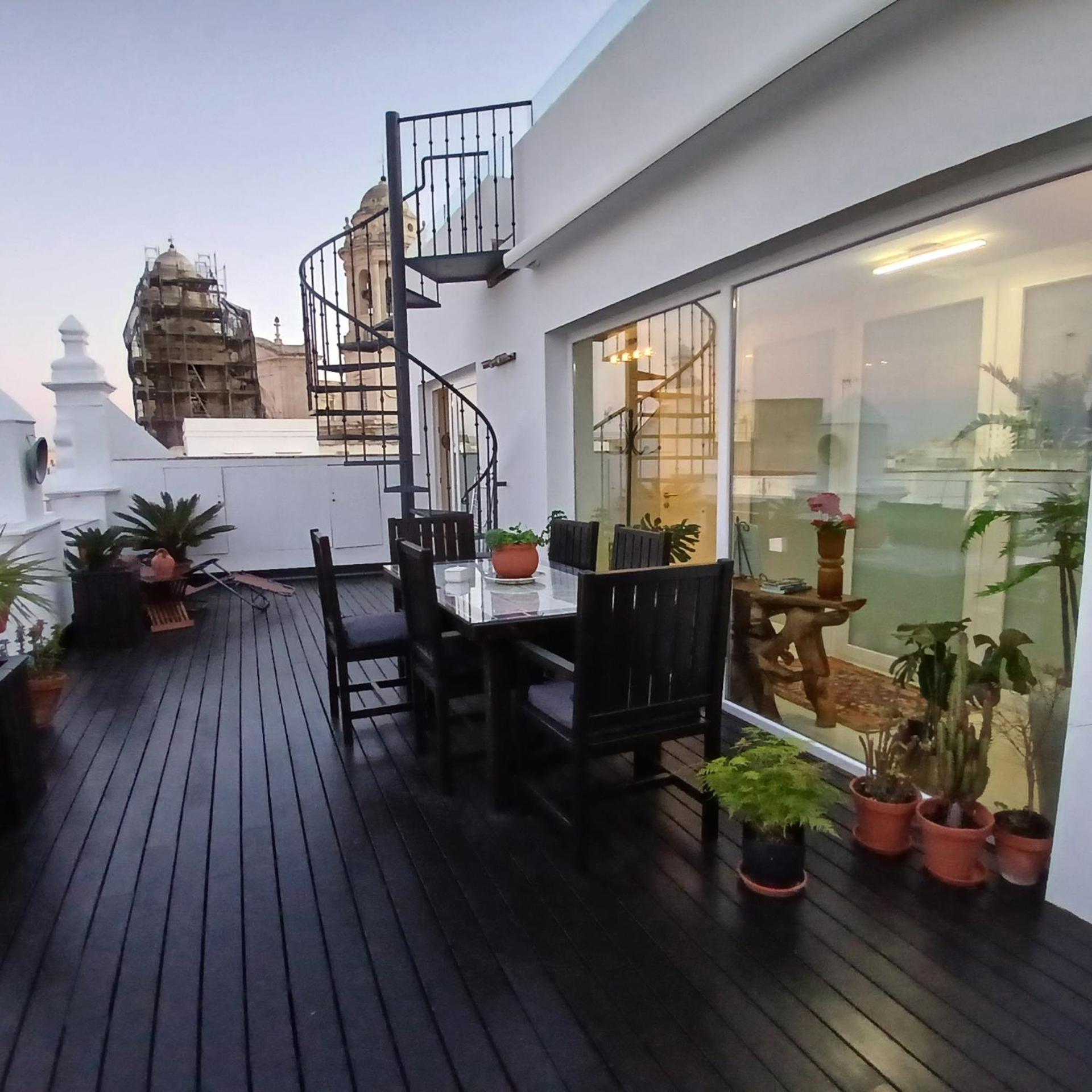 Apartament ***** Attic With Impressive Views And Jacuzzi Kadyks Zewnętrze zdjęcie