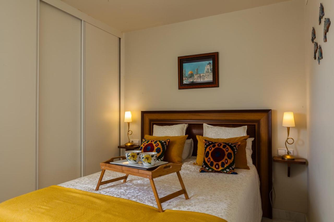 Apartament ***** Attic With Impressive Views And Jacuzzi Kadyks Zewnętrze zdjęcie